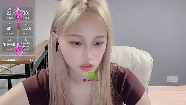 Snapshot of xunian71O chatting on September 24, 2025, 11:13 am xunian71O online show from September 24, 2025, 11:13 am