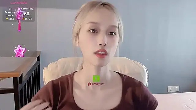 Snapshot of xunian71O chatting on January 6, 2026, 6:28 am xunian71O online show from January 6, 2026, 6:28 am