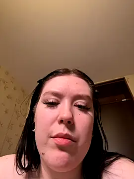 Snapshot of Viesicaa chatting on December 2, 2025, 5:13 am Viesicaa online show from December 2, 2025, 5:13 am