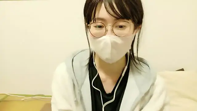 Snapshot of RIO_o0 chatting on April 17, 2026, 1:36 pm RIO o0 online show from April 17, 2026, 1:36 pm