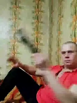 Snapshot of alex_brow_n chatting on February 3, 2025, 4:10 pm alex brow n online show from February 3, 2025, 4:10 pm