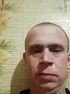 Snapshot of alex_brow_n chatting on February 4, 2025, 7:11 pm alex brow n online show from February 4, 2025, 7:11 pm