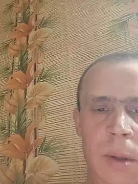 Snapshot of alex_brow_n chatting on February 16, 2025, 12:10 pm alex brow n online show from February 16, 2025, 12:10 pm