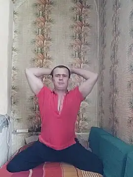 Snapshot of alex_brow_n chatting on February 22, 2025, 8:29 am alex brow n online show from February 22, 2025, 8:29 am