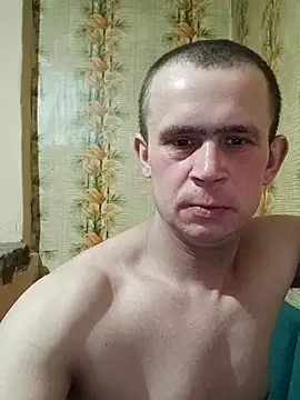 Snapshot of alex_brow_n chatting on February 22, 2025, 4:40 pm alex brow n online show from February 22, 2025, 4:40 pm