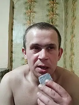 Snapshot of alex_brow_n chatting on March 2, 2025, 7:23 pm alex brow n online show from March 2, 2025, 7:23 pm