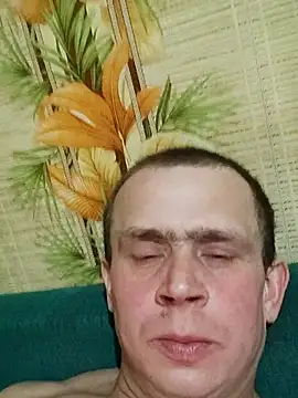 Snapshot of alex_brow_n chatting on March 7, 2025, 4:55 pm alex brow n online show from March 7, 2025, 4:55 pm