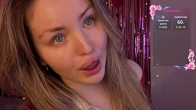 Lora Rosee online show from April 26, 2026, 12:03 pm