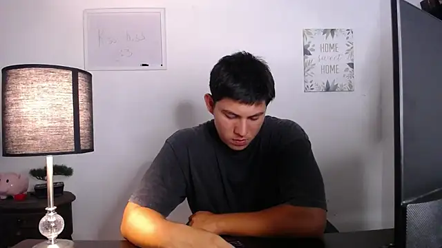 JamesCr  online show from October 15, 2025, 1:50 am