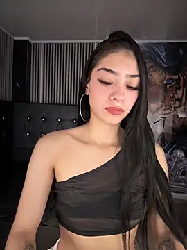 TayylorSexx online show from December 17, 2025, 5:24 am