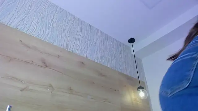 Snapshot of bella_lovers_ chatting on February 22, 2025, 12:19 pm bella lovers online show from February 22, 2025, 12:19 pm