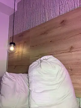 Snapshot of bella_lovers_ chatting on November 14, 2025, 3:16 am bella lovers online show from November 14, 2025, 3:16 am