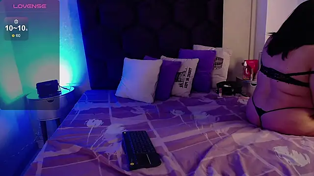 Snapshot of GochitaWild chatting on September 26, 2025, 8:13 pm GochitaWild online show from September 26, 2025, 8:13 pm