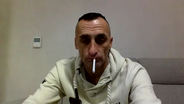 ANGELSANTAMARIA- online show from November 29, 2025, 7:00 am