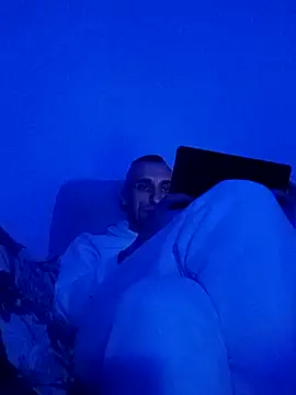 ANGELSANTAMARIA- online show from December 3, 2025, 4:20 am