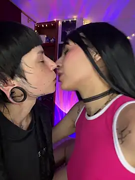 Snapshot of mavimist__ chatting on January 17, 2026, 3:33 am mavimist online show from January 17, 2026, 3:33 am