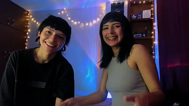 Snapshot of mavimist__ chatting on January 18, 2026, 10:13 pm mavimist online show from January 18, 2026, 10:13 pm