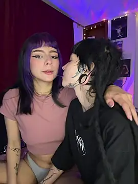 Snapshot of mavimist__ chatting on February 19, 2026, 1:01 am mavimist online show from February 19, 2026, 1:01 am