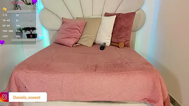 Danielaangelina online show from March 25, 2026, 6:41 am