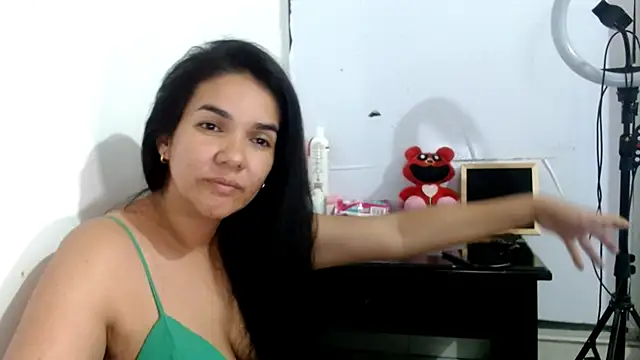 Snapshot of tezza_smith chatting on February 24, 2025, 3:55 am tezza smith online show from February 24, 2025, 3:55 am