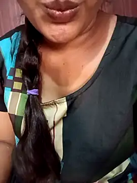 Snapshot of varsha-milky1 chatting on March 16, 2025, 8:54 am varsha-milky1 online show from March 16, 2025, 8:54 am