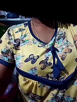 Snapshot of varsha-milky1 chatting on October 11, 2025, 9:19 am varsha-milky1 online show from October 11, 2025, 9:19 am