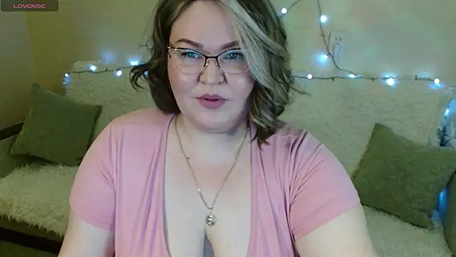 Vivien  wet online show from February 4, 2025, 11:16 pm