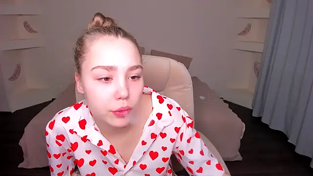 YourMegan online show from December 21, 2025, 3:41 pm