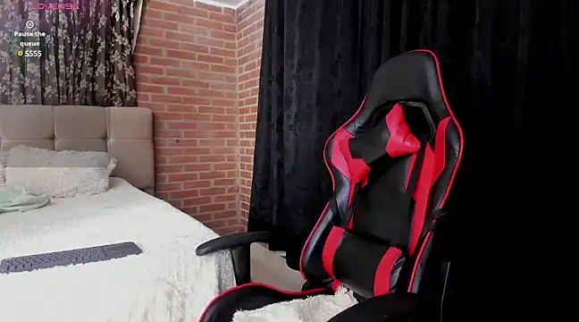 playsweetashley  online show from February 6, 2025, 3:48 am