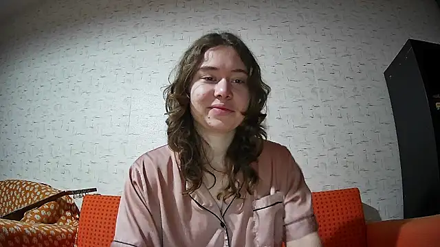 girliemilk online show from January 17, 2026, 1:43 am