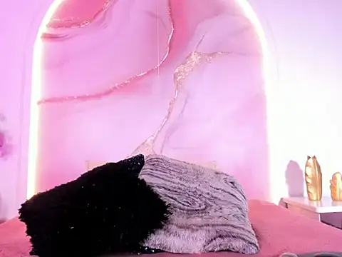 Sofii Lopezz online show from March 17, 2025, 12:46 pm