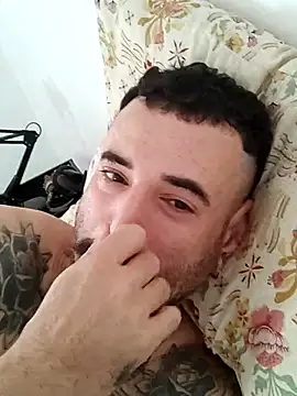 Snapshot of xdandan69 chatting on February 19, 2025, 7:27 pm xdandan69 online show from February 19, 2025, 7:27 pm