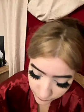 akirahattori online show from October 14, 2025, 3:18 am