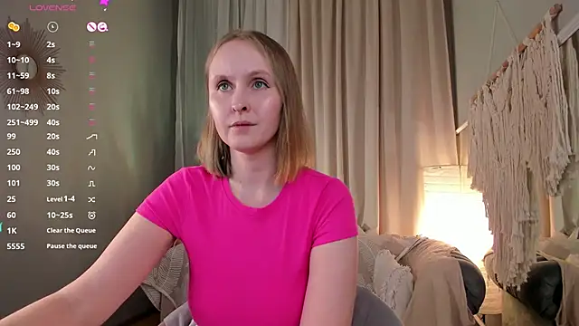 Snapshot of Agatha_Mott chatting on March 8, 2025, 6:26 pm Agatha Mott online show from March 8, 2025, 6:26 pm