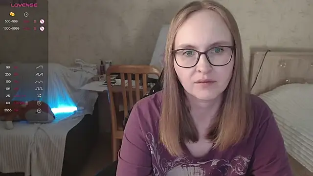 Snapshot of Agatha_Mott chatting on September 27, 2025, 5:12 am Agatha Mott online show from September 27, 2025, 5:12 am