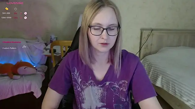 Snapshot of Agatha_Mott chatting on October 24, 2025, 5:04 am Agatha Mott online show from October 24, 2025, 5:04 am