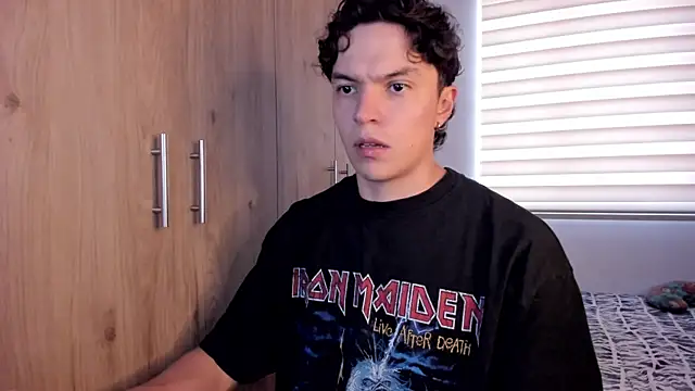 Mastrangelo xxx online show from November 18, 2025, 9:08 pm