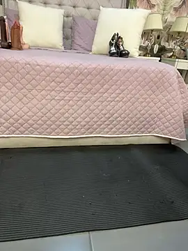 Snapshot of JessyCream chatting on February 2, 2026, 11:03 pm JessyCream online show from February 2, 2026, 11:03 pm