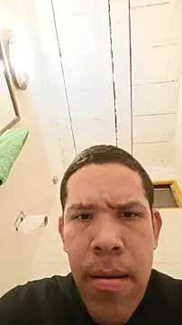 liamlara online show from May 27, 2026, 10:29 pm