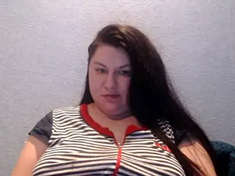 Snapshot of KiraSwee chatting on January 23, 2025, 5:52 pm KiraSwee online show from January 23, 2025, 5:52 pm