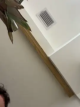 Snapshot of Bicho13132 chatting on October 5, 2025, 6:23 am Bicho13132 online show from October 5, 2025, 6:23 am