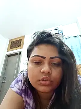 Snapshot of blue-berry07 chatting on May 6, 2026, 11:15 am blue-berry07 online show from May 6, 2026, 11:15 am