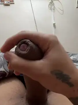 Snapshot of yeiyei_oficial chatting on December 18, 2025, 8:20 am yeiyei oficial online show from December 18, 2025, 8:20 am