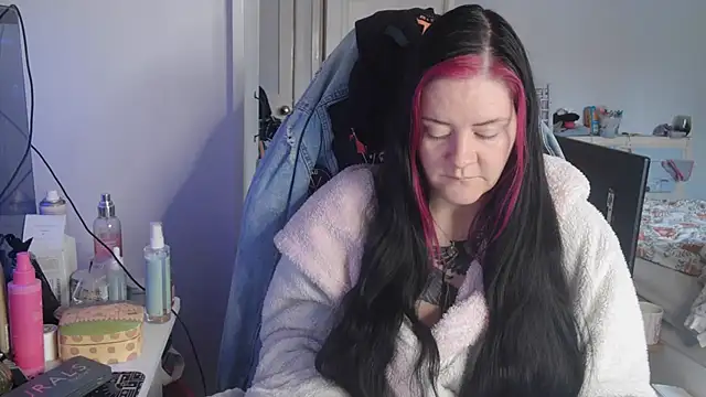 AureliaXOX online show from October 18, 2025, 8:59 am