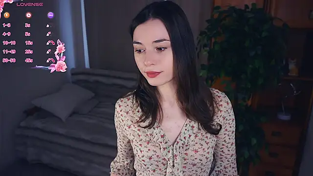 EleneBrach online show from October 18, 2025, 7:42 am