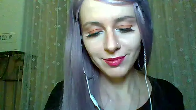 Snapshot of LuminousLady chatting on February 11, 2025, 11:12 pm LuminousLady online show from February 11, 2025, 11:12 pm