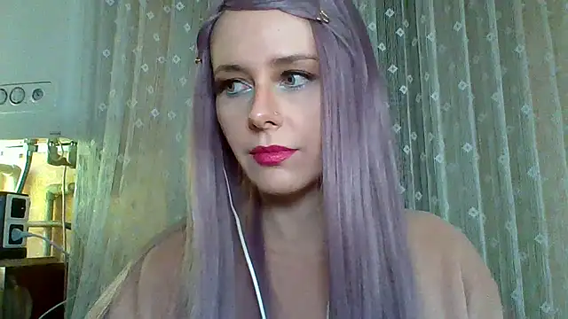 Snapshot of LuminousLady chatting on February 13, 2025, 6:48 pm LuminousLady online show from February 13, 2025, 6:48 pm