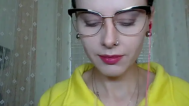 Snapshot of LuminousLady chatting on October 7, 2025, 1:19 pm LuminousLady online show from October 7, 2025, 1:19 pm