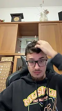 Snapshot of NaplesGuy04 chatting on January 15, 2026, 4:00 pm NaplesGuy04 online show from January 15, 2026, 4:00 pm