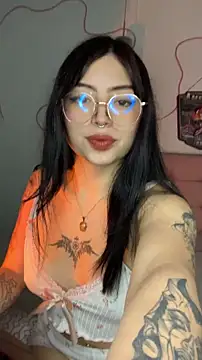 Snapshot of Valu_euphoria chatting on November 16, 2025, 1:33 am Valu euphoria online show from November 16, 2025, 1:33 am